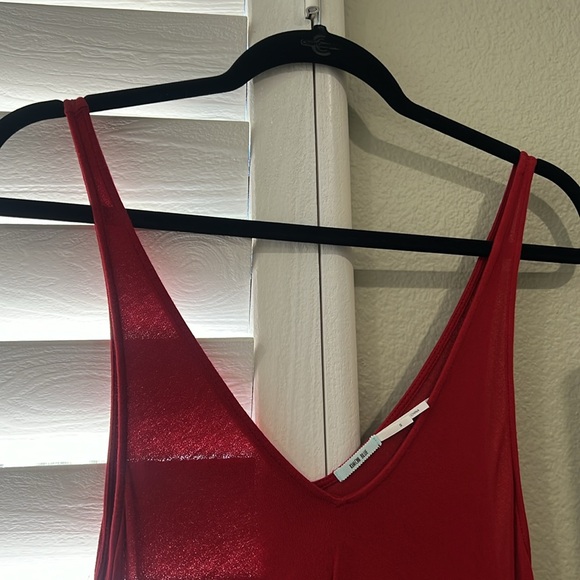 Top - Picture 2 of 3